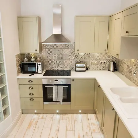 Stunning Shabby Chic Loft Ap * Leeds (West Yorkshire)