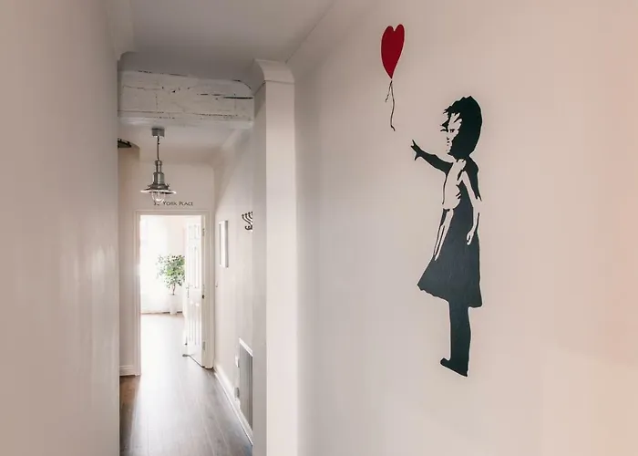 Stunning Shabby Chic Loft Ap *